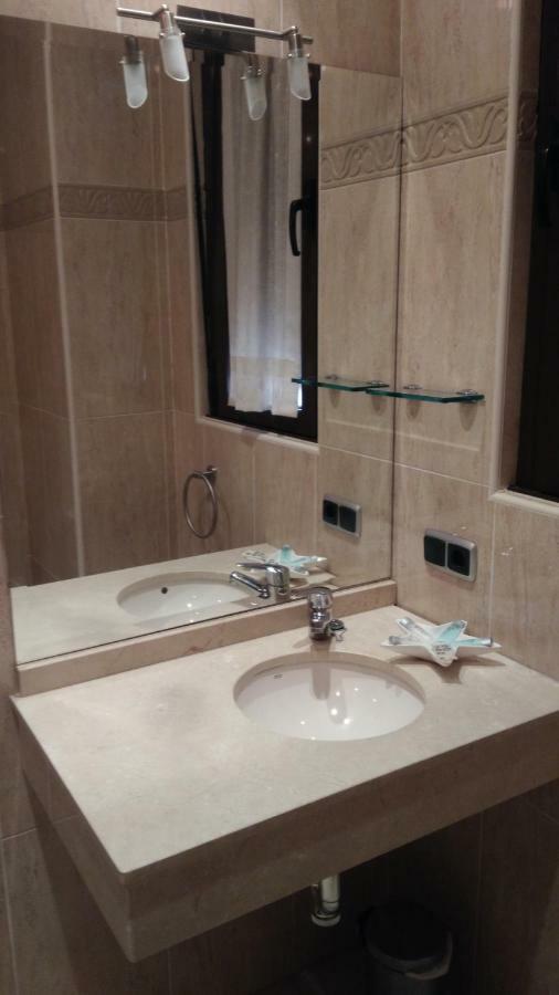 Hostal Puerta Del Valle La Cistérniga Zewnętrze zdjęcie
